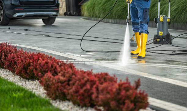 Best Graffiti Removal  in East Milton, FL
